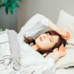 眠れない女性