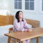 夜に不安になる女性